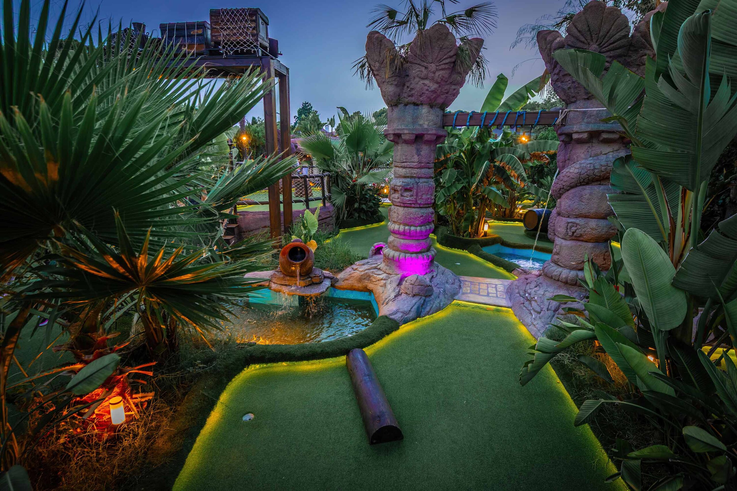 LOST ISLAND MINIGOLF