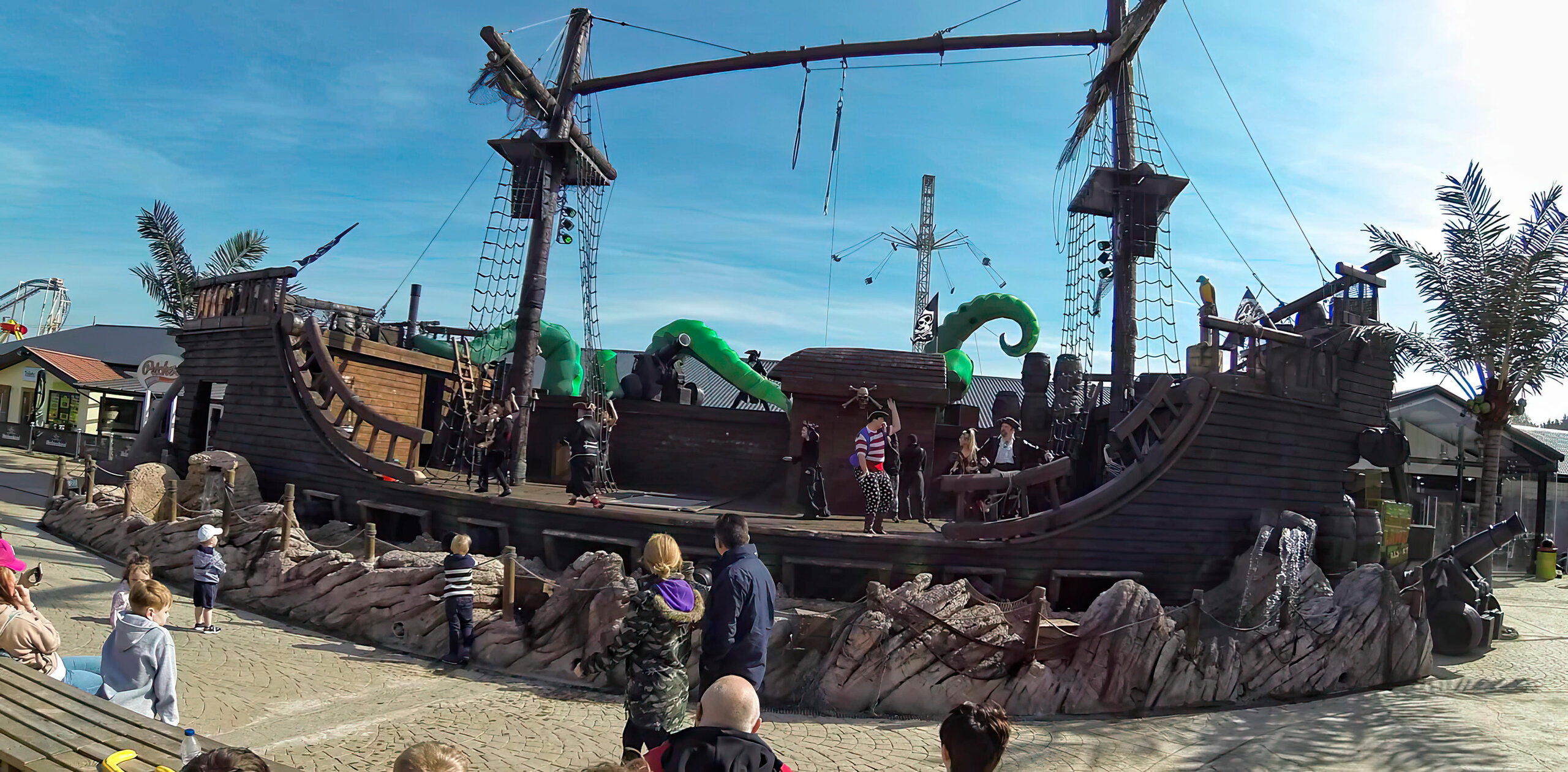 THEME PARK MUSICAL STAGE CONSTRUCTION